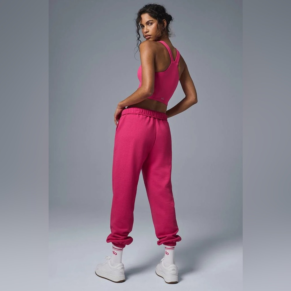 NWT Alo Yoga RARE Accolade Sweatpant Pink Summer Crush SZ Small LIMITED… - Picture 4 of 8